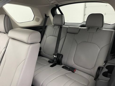 Used 2025 Honda Pilot Elite image 40