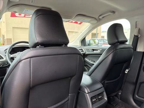 Used 2024 Ford Edge SEL AWD/4WD image 29