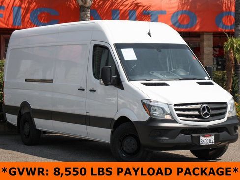 Used 2016 Mercedes-Benz Sprinter 2500 image 2
