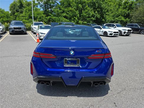 Used 2026 BMW M5 w/ Executive Package AWD/4WD image 4