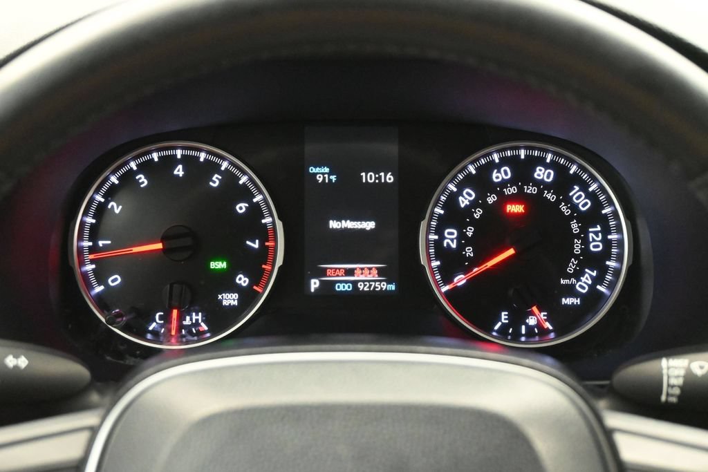 Used 2021 Toyota RAV4 XLE Premium FWD image 7