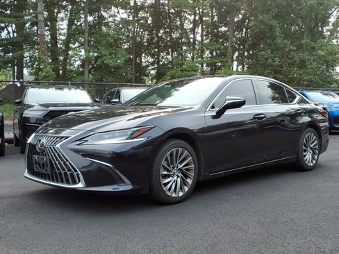 Used 2024 Lexus ES 350 Ultra Luxury w/ Accessory Package (Z2) FWD image 3