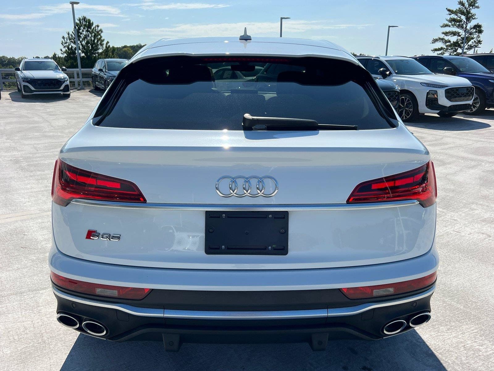 Used 2023 Audi SQ5 Prestige w/ Prestige Package AWD/4WD image 6