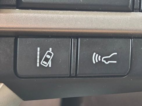 Used 2019 Lexus RX 350L FWD w/ Premium Package image 17