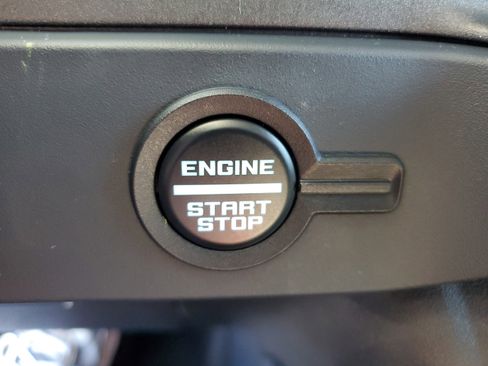 Certified 2025 Ford Bronco Badlands AWD/4WD image 14
