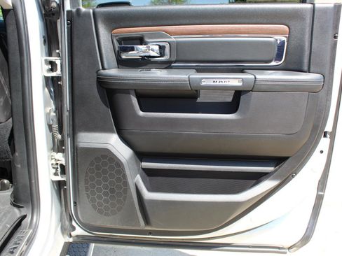 Used 2016 RAM 1500 Laramie w/ Convenience Group image 16