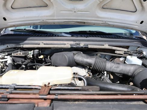 Used 2000 Ford Excursion XLT image 47