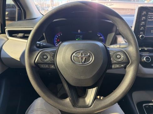 Used 2020 Toyota Corolla LE image 32