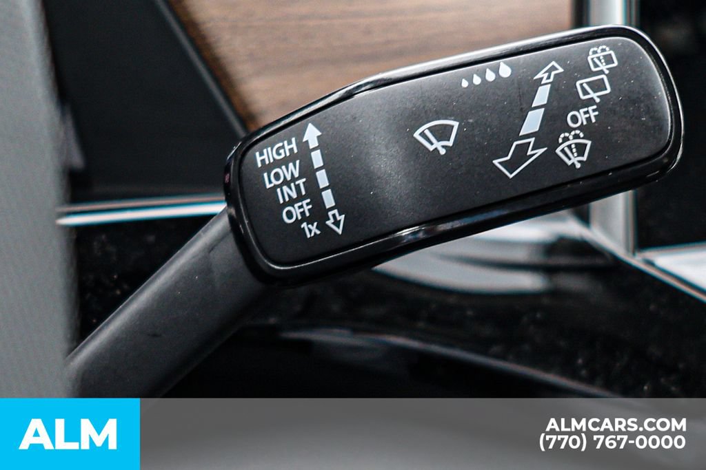 Used 2024 Volkswagen Atlas SE FWD image 34