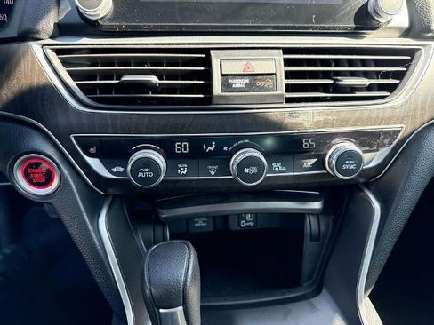 Used 2019 Honda Accord EX image 11