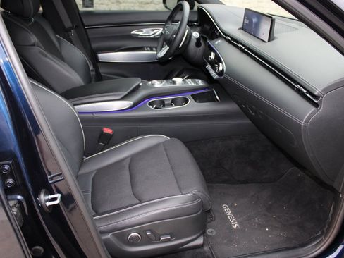 Used 2023 Genesis GV70 2.5T w/ Sport Prestige Package image 16