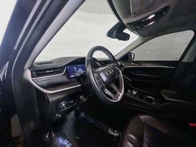 Used 2021 Jeep Grand Cherokee L Limited AWD/4WD image 18