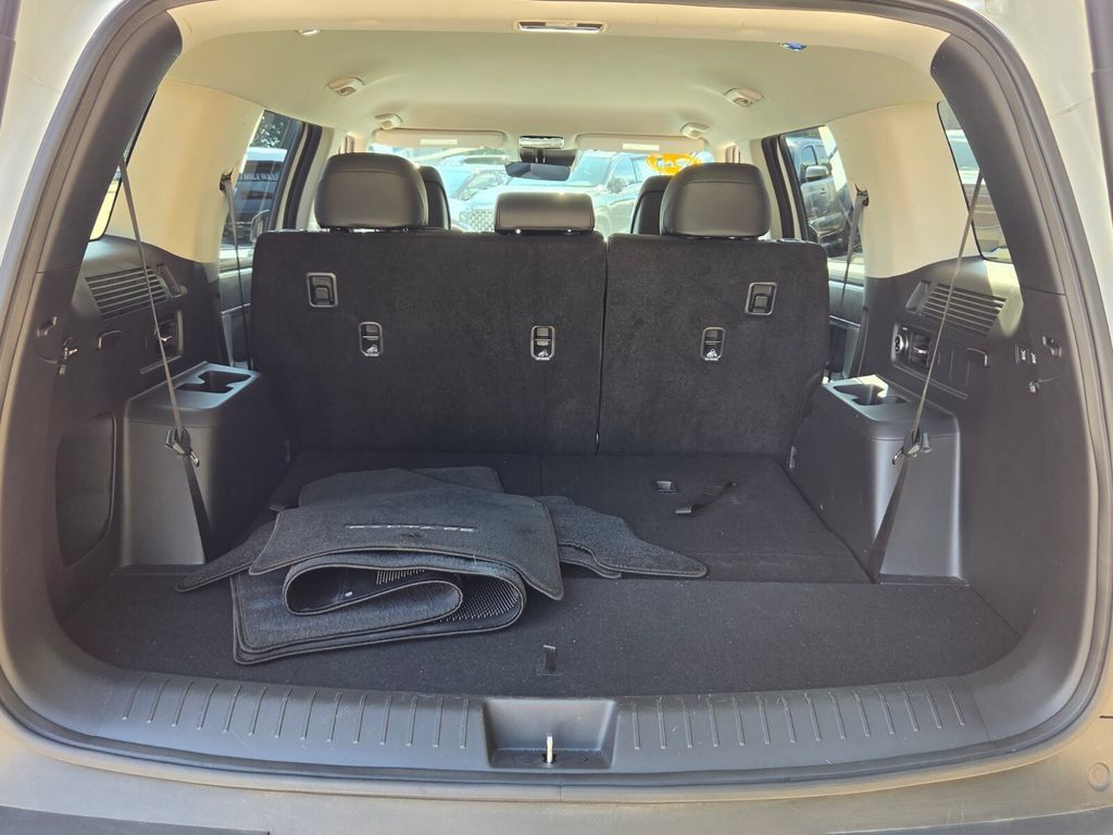 Used 2024 Hyundai Santa Fe SEL FWD image 15