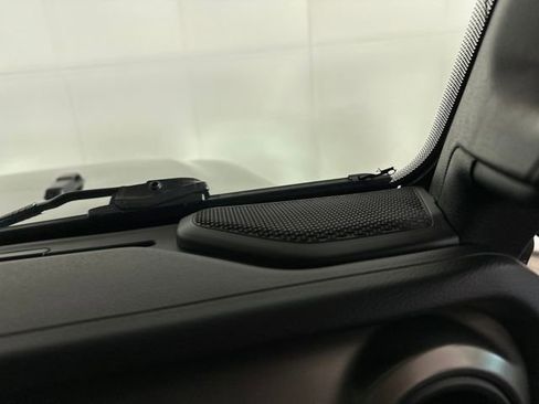 Used 2023 Jeep Wrangler Unlimited w/ Cold Weather Group image 29