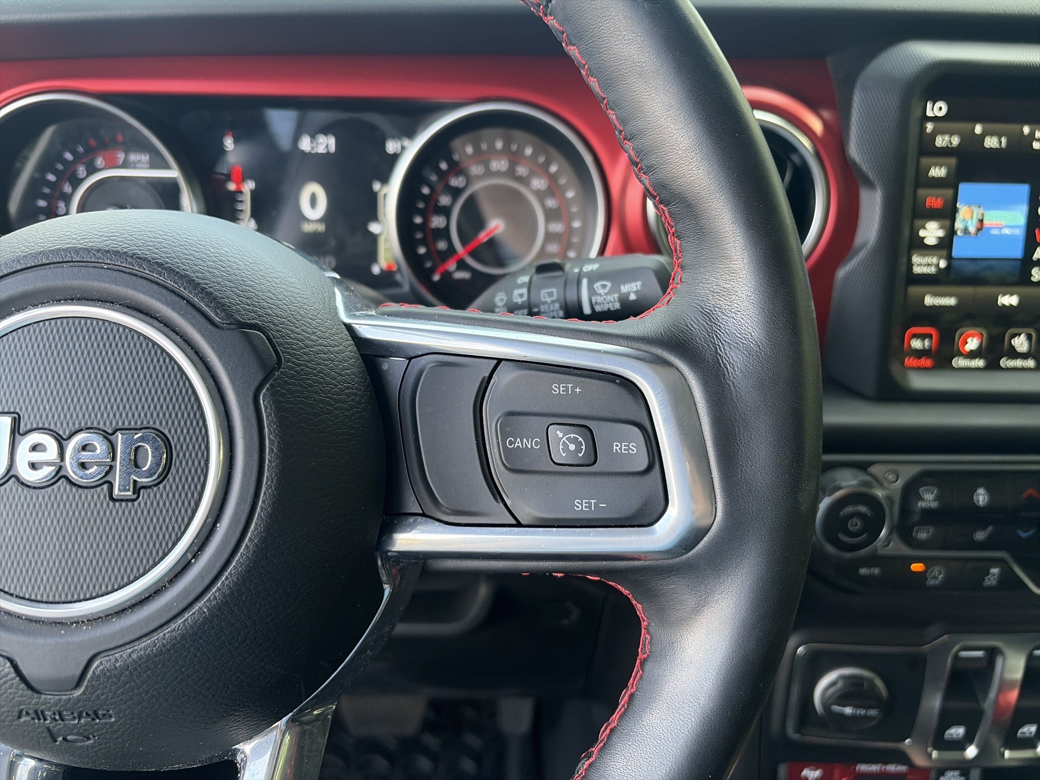 Used 2021 Jeep Wrangler Rubicon AWD/4WD image 29