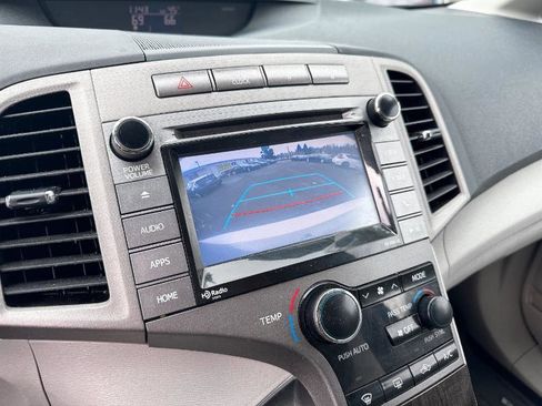 Used 2015 Toyota Venza LE AWD/4WD image 14