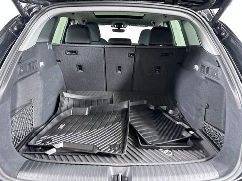 Used 2025 Audi Q6 e-tron Premium Plus image 26