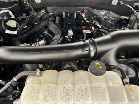 Used 2025 Lincoln Navigator L Reserve AWD/4WD image 27