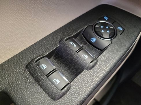 Used 2020 Ford EcoSport S image 27