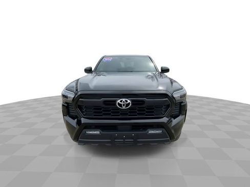 Used 2024 Toyota Tacoma TRD Off-Road AWD/4WD image 5