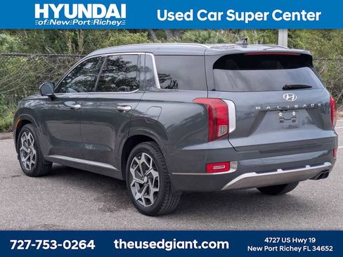 Used 2022 Hyundai Palisade Calligraphy FWD image 3