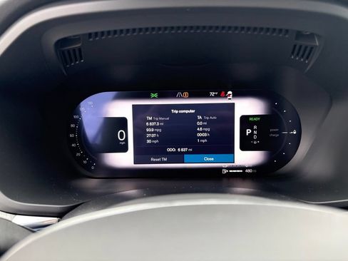 Certified 2025 Volvo XC60 T8 Plus w/ Protection Package Premier AWD/4WD image 18