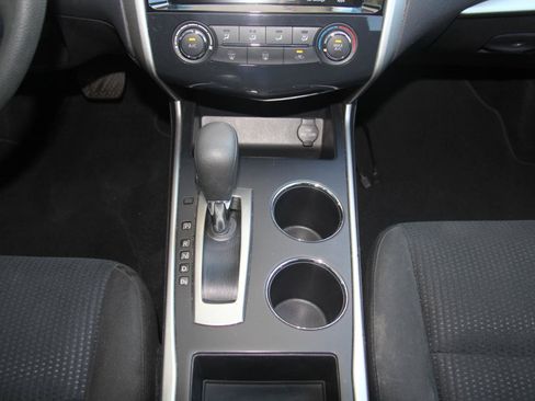 Used 2015 Nissan Altima 2.5 S w/ Power Driver Seat Package FWD image 17