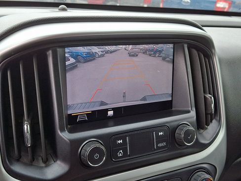Used 2020 Chevrolet Colorado LT w/ LT Convenience Package AWD/4WD image 24