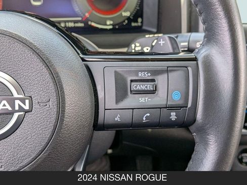 Used 2024 Nissan Rogue SL w/ SL Premium Package FWD image 19