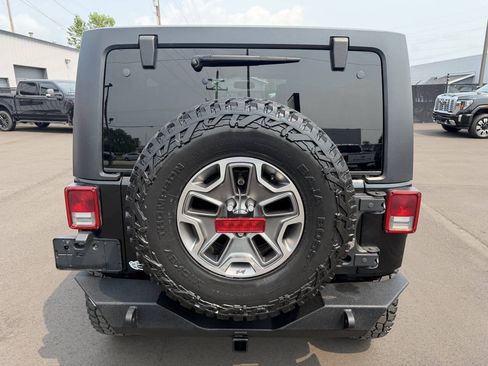 Used 2013 Jeep Wrangler Unlimited Rubicon w/ Dual Top Group AWD/4WD image 7