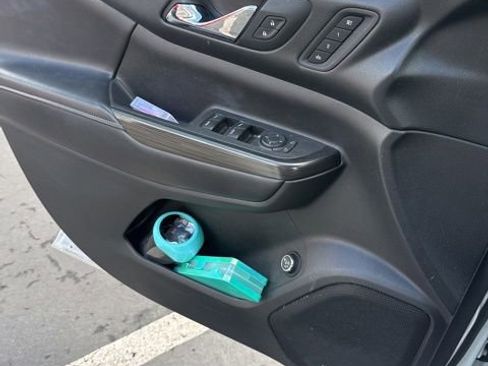 Used 2018 GMC Acadia SLT image 7