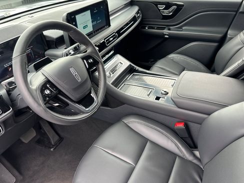 New 2026 Lincoln Aviator Premiere w/ Jet Appearance Package image 9