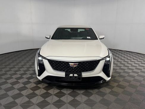 Used 2025 Cadillac CT5 Premium Luxury RWD image 3