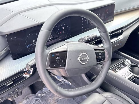 Certified 2025 Nissan Murano SL w/ Cargo Package AWD/4WD image 11