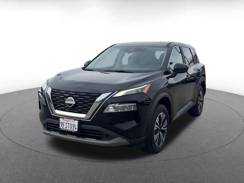 Used 2023 Nissan Rogue SV image 7
