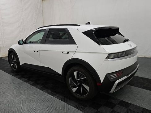 Used 2025 Hyundai Ioniq 5 SEL image 4