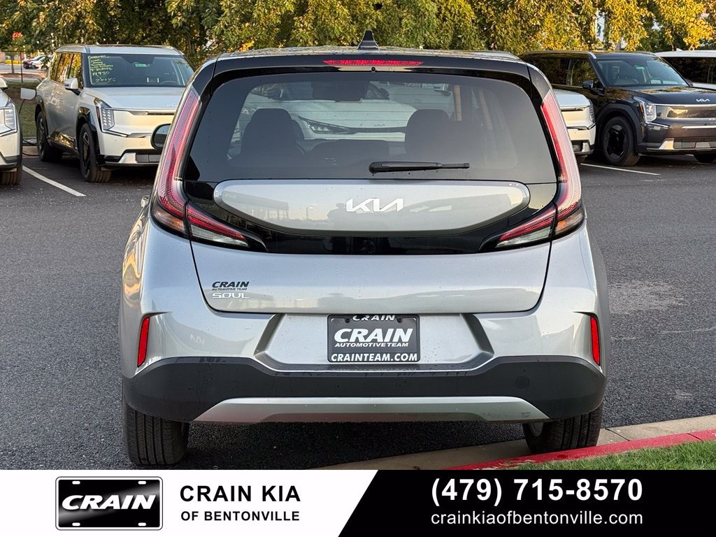 Used 2025 Kia Soul LX w/ LX Technology Package FWD image 6