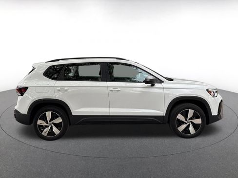Used 2025 Volkswagen Taos S AWD/4WD image 8