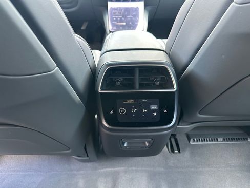 Used 2023 Lucid Air Pure AWD/4WD image 34