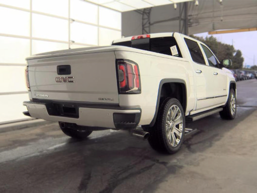Used 2018 GMC Sierra 1500 Denali w/ Denali Ultimate Package AWD/4WD image 2