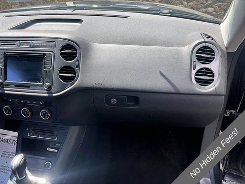 Used 2016 Volkswagen Tiguan SE FWD image 15