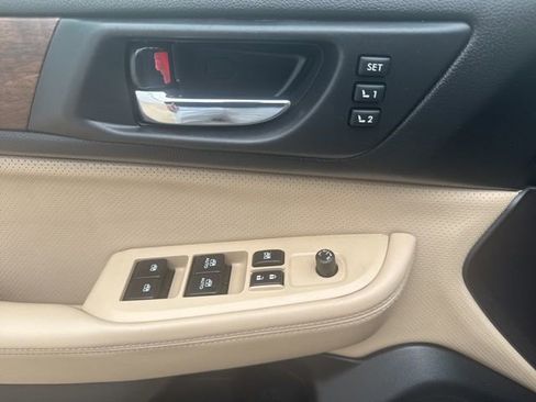 Used 2016 Subaru Outback 2.5i Limited image 22