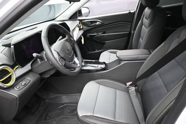 New 2026 Chevrolet Trax LT w/ Driver Confidence Package FWD image 8