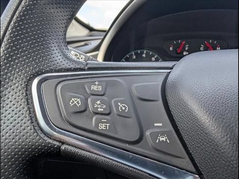 Used 2024 Chevrolet Malibu LT FWD image 17