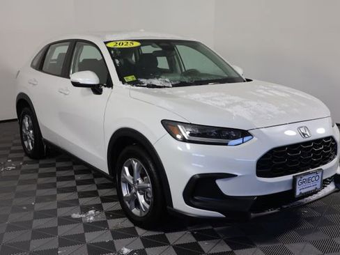 Certified 2025 Honda HR-V LX image 1