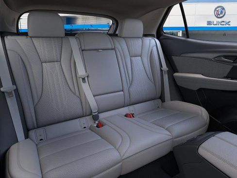 New 2026 Buick Envision Avenir image 17