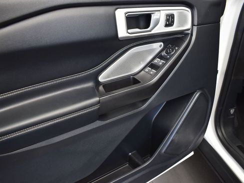 Used 2020 Ford Explorer ST w/ Premium Technology Package image 11