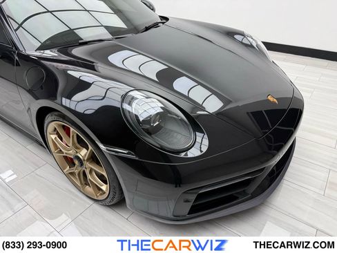 Used 2024 Porsche 911 Carrera GTS image 2
