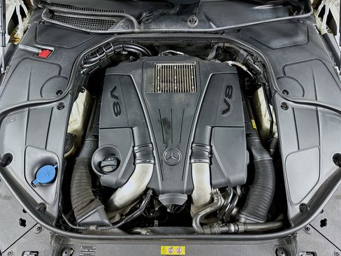 Used 2015 Mercedes-Benz S 550 4MATIC Sedan image 34