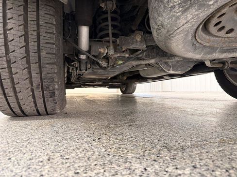 Used 2017 Chevrolet Suburban Premier image 9